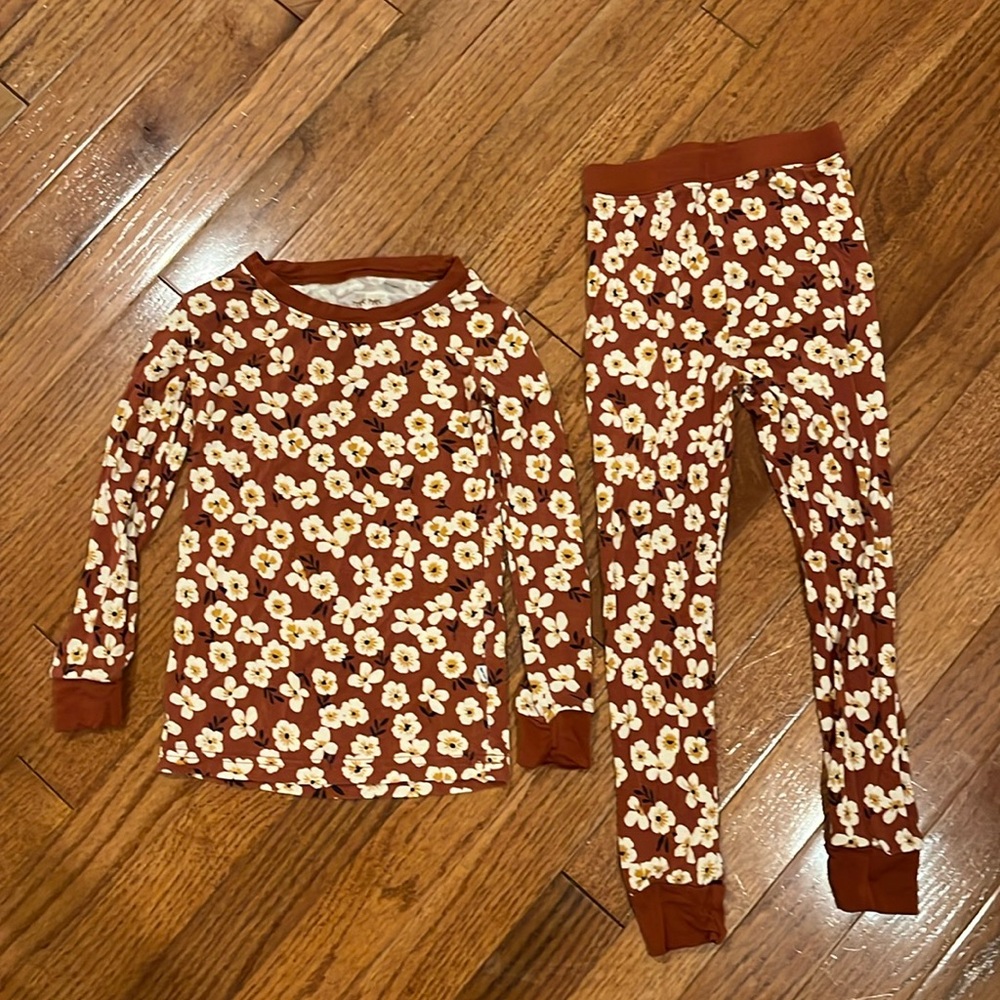 Little Sleepies 2-piece Flower Long Sleeve Pajamas